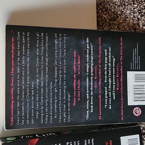 Books - Picture 3 of 3